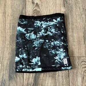 Roxy neck warmer/cover